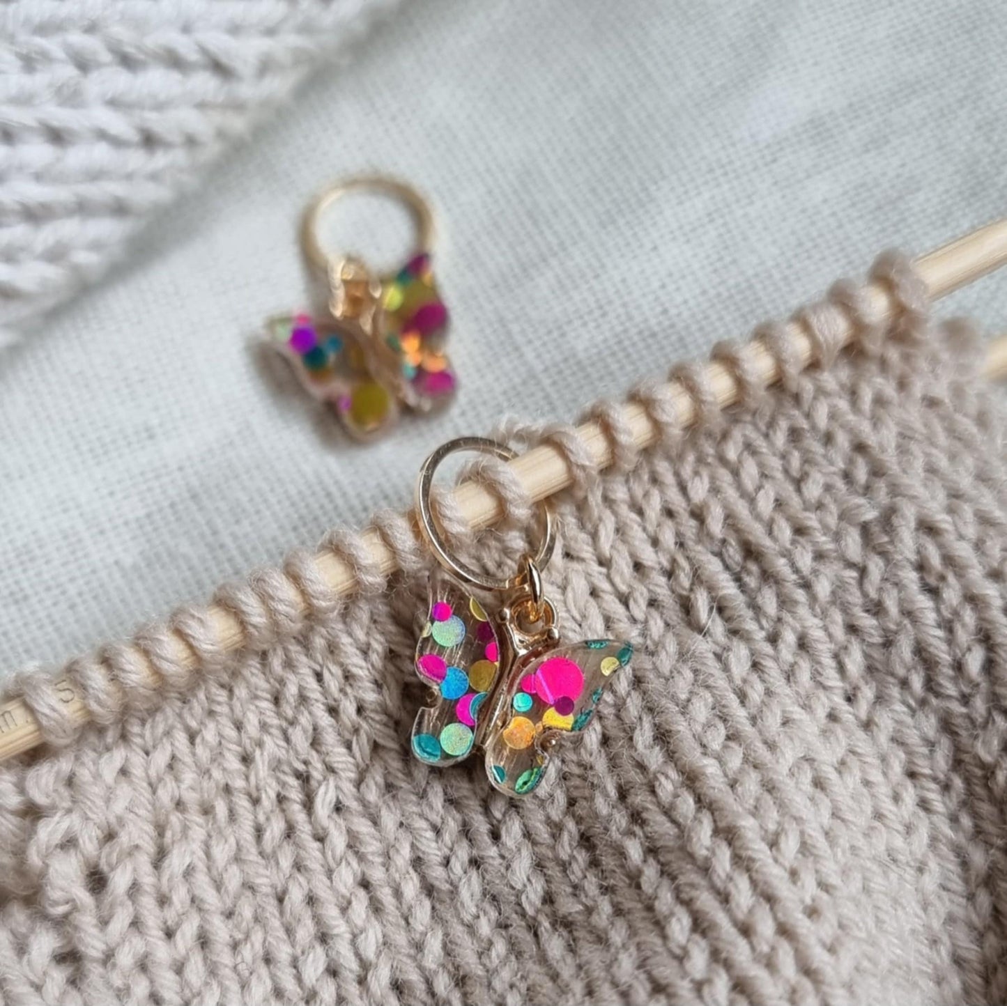 Fargerik Sommerfugl - Maskemarkør