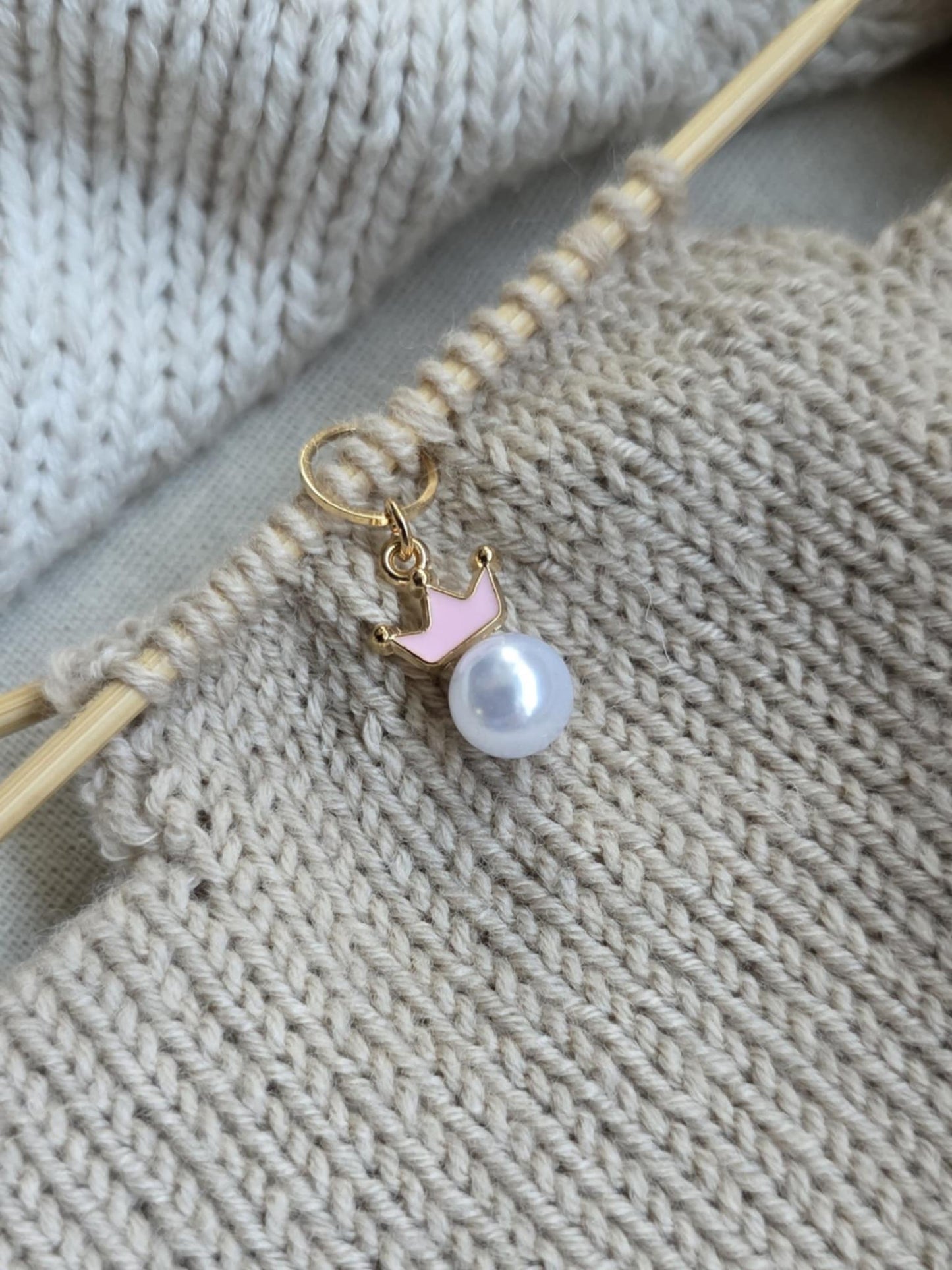 (VINTERNYHET) Perle med krone - Maskemarkør