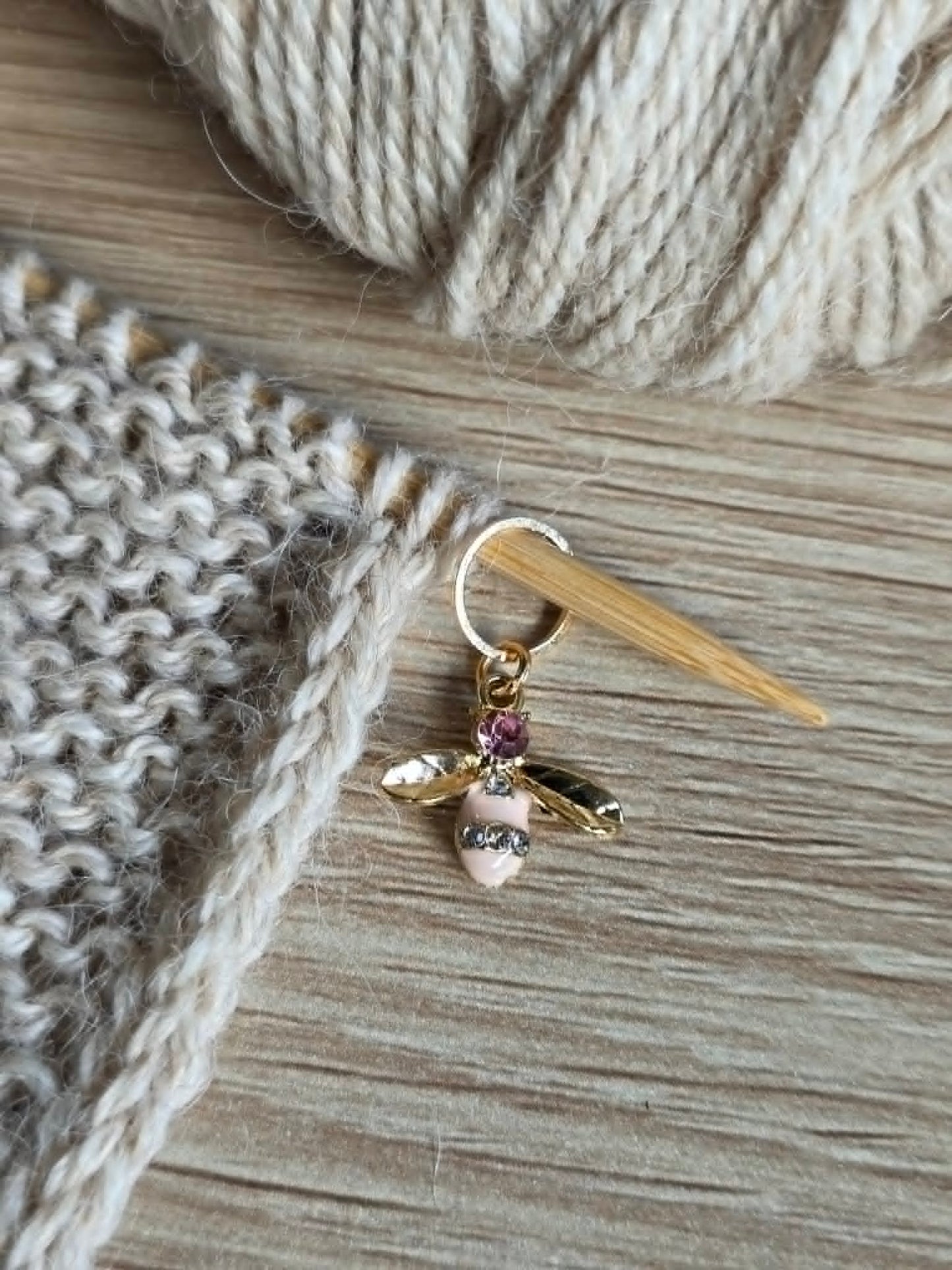 (NYHET) Rosa bie med bling - Maskemarkør